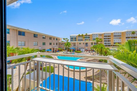 Condominio en venta en Saint Pete Beach, Florida, 3 habitaciones, 37.63 m2 № 1850170 - foto 24