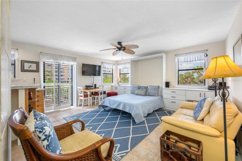 Condominio en venta en Saint Pete Beach, Florida, 3 habitaciones, 37.63 m2 № 1850170 - foto 7
