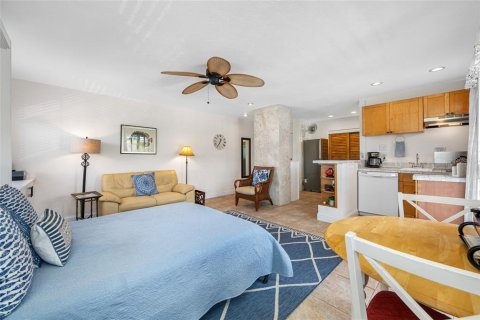 Condominio en venta en Saint Pete Beach, Florida, 3 habitaciones, 37.63 m2 № 1850170 - foto 9