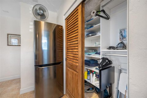 Condominio en venta en Saint Pete Beach, Florida, 3 habitaciones, 37.63 m2 № 1850170 - foto 19