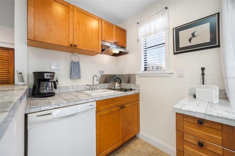 Condominio en venta en Saint Pete Beach, Florida, 3 habitaciones, 37.63 m2 № 1850170 - foto 14