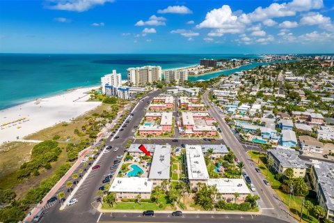 Condominio en venta en Saint Pete Beach, Florida, 3 habitaciones, 37.63 m2 № 1850170 - foto 28