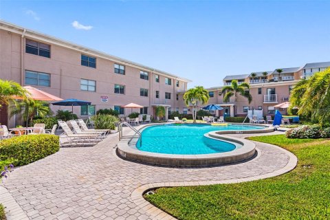 Condominio en venta en Saint Pete Beach, Florida, 3 habitaciones, 37.63 m2 № 1850170 - foto 29
