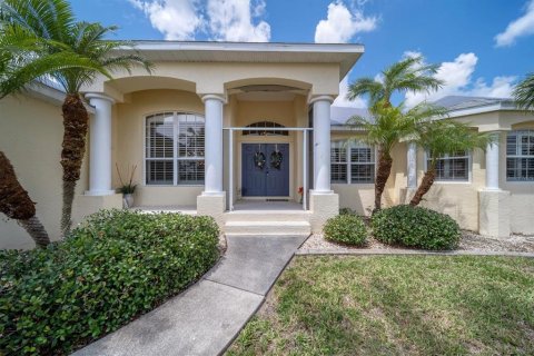 Villa ou maison à Rotonda, Floride 5 chambres, 223.24 m2 № 2308171