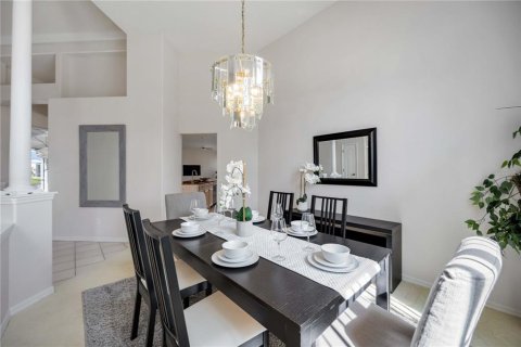 House in Sarasota, Florida 4 bedrooms, 241.64 sq.m. № 1733383 - photo 12