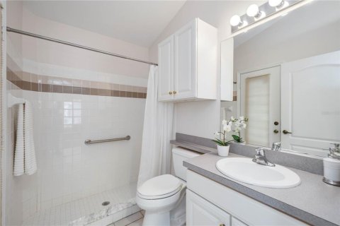 House in Sarasota, Florida 4 bedrooms, 241.64 sq.m. № 1733383 - photo 20