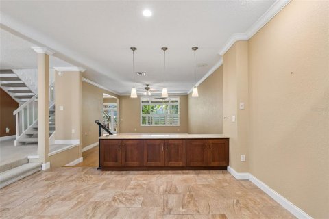 Townhouse in Saint Petersburg, Florida 4 bedrooms, 275.92 sq.m. № 2112317 - photo 18
