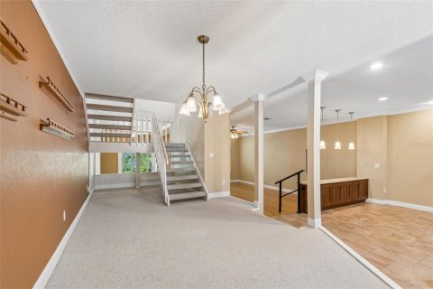 Townhouse in Saint Petersburg, Florida 4 bedrooms, 275.92 sq.m. № 2112317 - photo 23