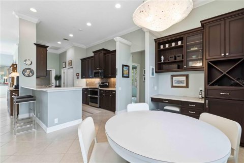 House in Bradenton, Florida 3 bedrooms, 211.07 sq.m. № 2149649 - photo 20