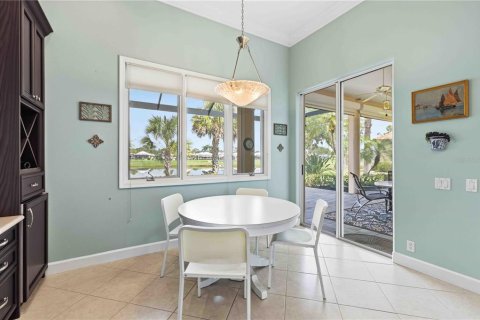 House in Bradenton, Florida 3 bedrooms, 211.07 sq.m. № 2149649 - photo 30