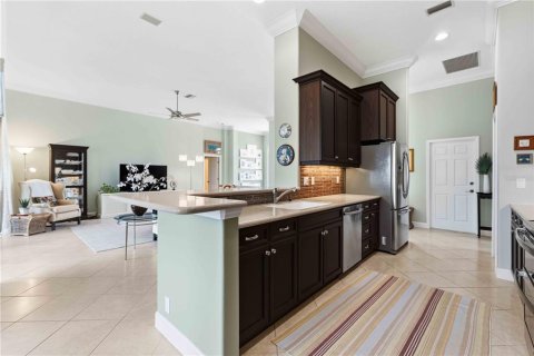 House in Bradenton, Florida 3 bedrooms, 211.07 sq.m. № 2149649 - photo 21