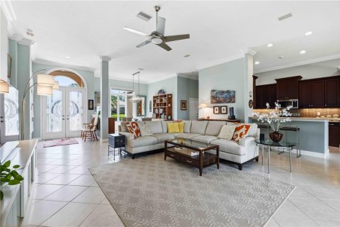 House in Bradenton, Florida 3 bedrooms, 211.07 sq.m. № 2149649 - photo 25