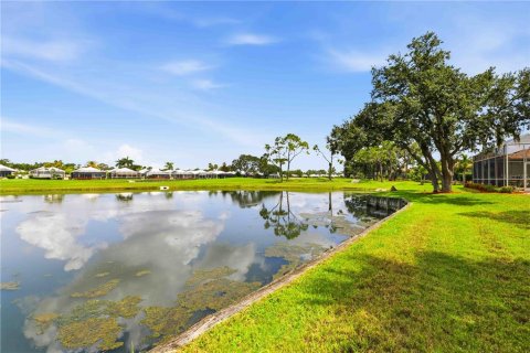 House in Bradenton, Florida 3 bedrooms, 211.07 sq.m. № 2149649 - photo 7