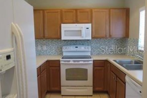 Townhouse in Bradenton, Florida 3 bedrooms, 132.76 sq.m. № 2221814 - photo 2
