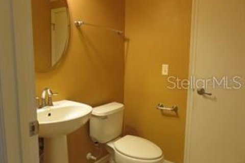 Townhouse in Bradenton, Florida 3 bedrooms, 132.76 sq.m. № 2221814 - photo 7