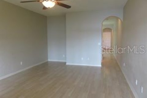 Townhouse in Bradenton, Florida 3 bedrooms, 132.76 sq.m. № 2221814 - photo 5