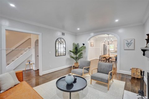Casa en venta en Hollywood, Florida, 5 dormitorios, 162.58 m2 № 1944684 - foto 6
