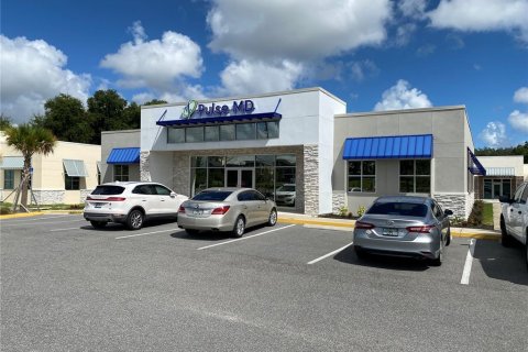 Propiedad comercial en alquiler en Lady Lake, Florida, 355.91 m2 № 714817 - foto 13