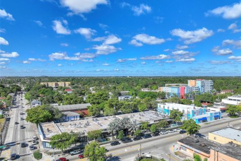 Commercial property in Miami, Florida № 1455692 - photo 8