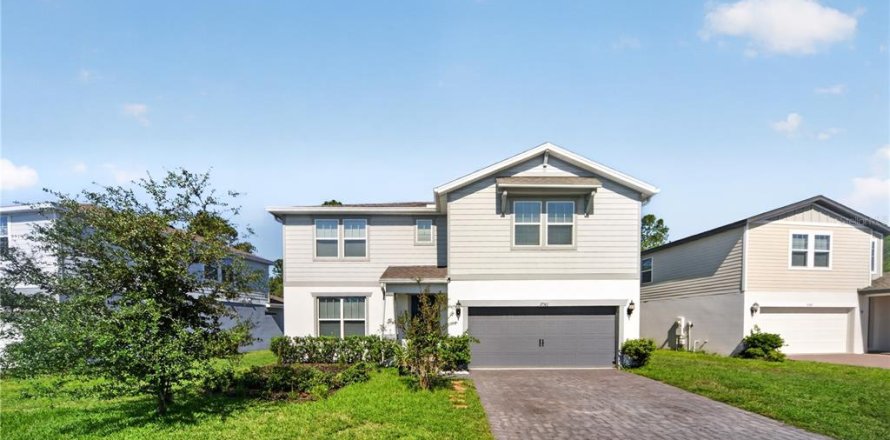 Villa ou maison à Clermont, Floride 5 chambres, 269.42 m2 № 2425945