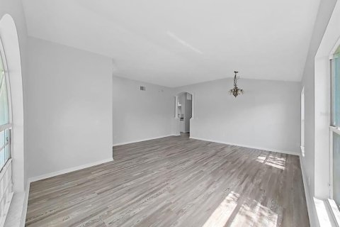 Villa ou maison à vendre à Seffner, Floride: 4 chambres, 193.14 m2 № 2324865 - photo 10