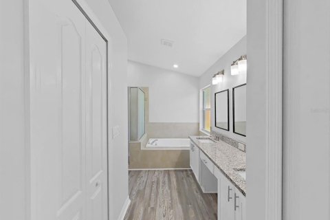 Villa ou maison à vendre à Seffner, Floride: 4 chambres, 193.14 m2 № 2324865 - photo 25