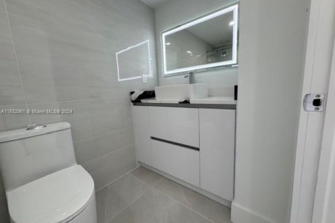 Снять в аренду кондоминиум в Авентура, Флорида 2 спальни, 149.11м2, № 1812134 - фото 8