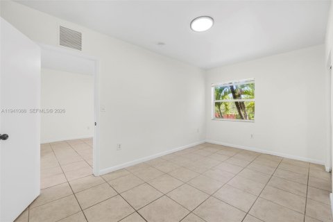 Appartement à louer à Miami, Floride: 2 chambres № 1997828 - photo 11
