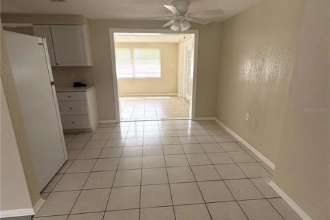 Villa ou maison à louer à Holiday, Floride: 3 chambres, 100.06 m2 № 2399413 - photo 6
