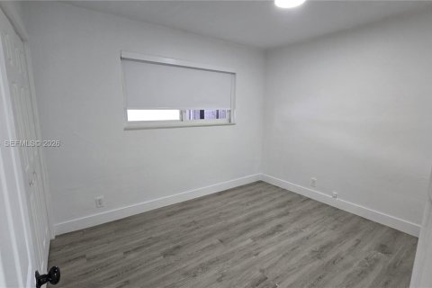Villa ou maison à louer à Hollywood, Floride: 3 chambres, 143.91 m2 № 2085659 - photo 30