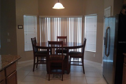 House in Kissimmee, Florida 6 bedrooms, 331.48 sq.m. № 2216368 - photo 9