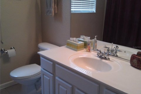 House in Kissimmee, Florida 6 bedrooms, 331.48 sq.m. № 2216368 - photo 15