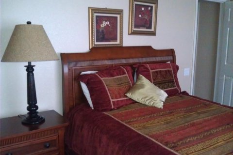 House in Kissimmee, Florida 6 bedrooms, 331.48 sq.m. № 2216368 - photo 19