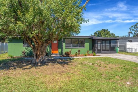 Villa ou maison à vendre à Tampa, Floride: 2 chambres, 82.5 m2 № 2430460 - photo 2