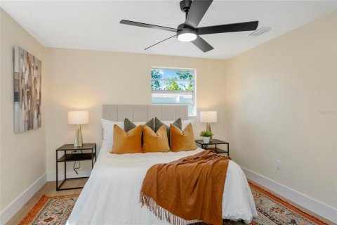 Villa ou maison à vendre à Tampa, Floride: 2 chambres, 82.5 m2 № 2430460 - photo 18