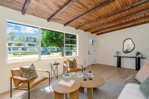 Villa ou maison à vendre à Tampa, Floride: 2 chambres, 82.5 m2 № 2430460 - photo 9
