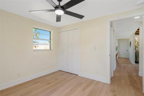 Villa ou maison à vendre à Tampa, Floride: 2 chambres, 82.5 m2 № 2430460 - photo 23