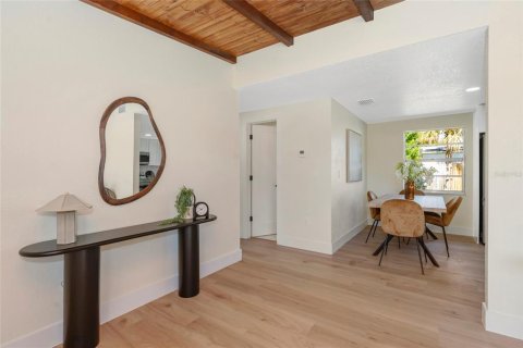 Villa ou maison à vendre à Tampa, Floride: 2 chambres, 82.5 m2 № 2430460 - photo 10