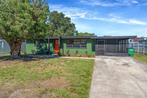 Villa ou maison à vendre à Tampa, Floride: 2 chambres, 82.5 m2 № 2430460 - photo 3