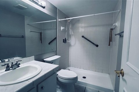 Condominio en alquiler en Orlando, Florida, 2 dormitorios, 98.85 m2 № 1835582 - foto 5