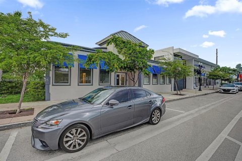 Immobilier commercial à vendre à Hollywood, Floride № 1979369 - photo 3