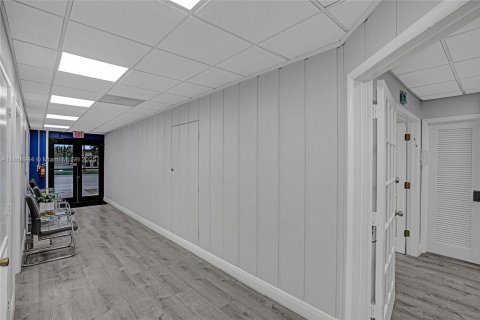 Immobilier commercial à vendre à Hollywood, Floride № 1979369 - photo 6