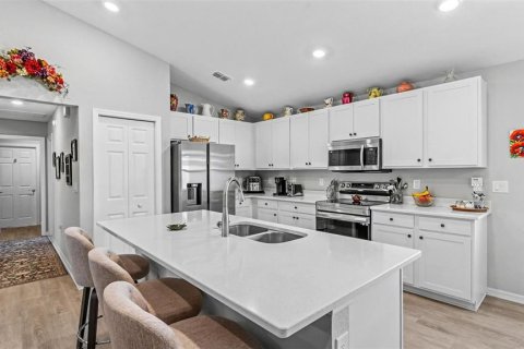 Villa ou maison à vendre à Winter Haven, Floride: 3 chambres, 141.68 m2 № 2395627 - photo 2
