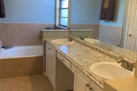 House in Lake Mary, Florida 3 bedrooms, 143.81 sq.m. № 1917986 - photo 13