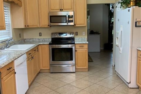 House in Lake Mary, Florida 3 bedrooms, 143.81 sq.m. № 1917986 - photo 7