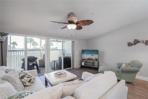 Townhouse in Englewood, Florida 2 bedrooms, 126.07 sq.m. № 2235571 - photo 12