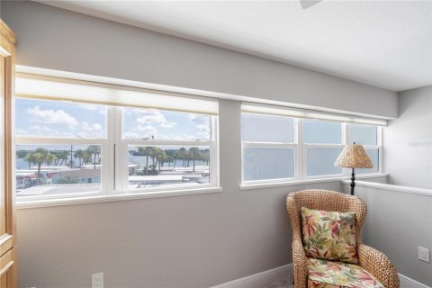 Townhouse in Englewood, Florida 2 bedrooms, 126.07 sq.m. № 2235571 - photo 21