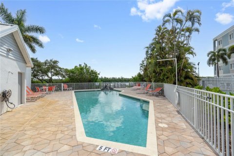 Townhouse in Englewood, Florida 2 bedrooms, 126.07 sq.m. № 2235571 - photo 29
