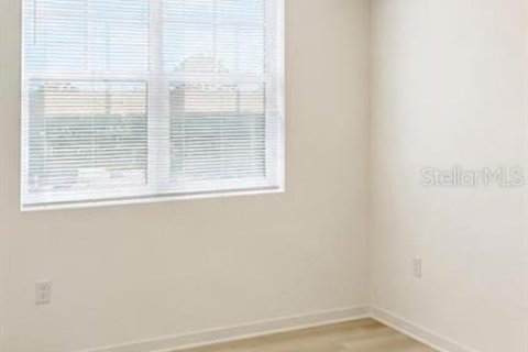 Condo in Orlando, Florida, 3 bedrooms № 2227151 - photo 12