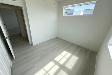 Condo in Orlando, Florida, 3 bedrooms № 2227151 - photo 21